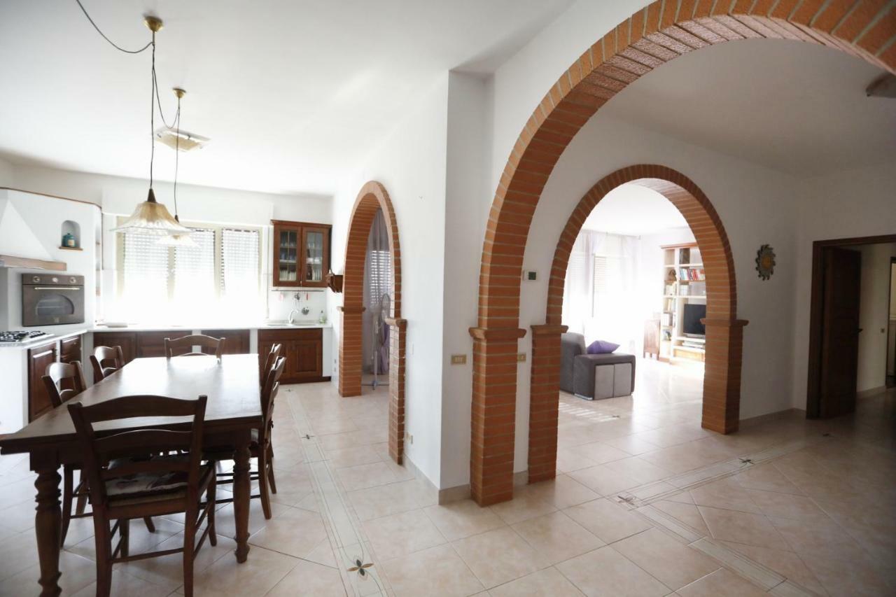 Ferienwohnung Casa Di Katia Collesalvetti Exterior foto